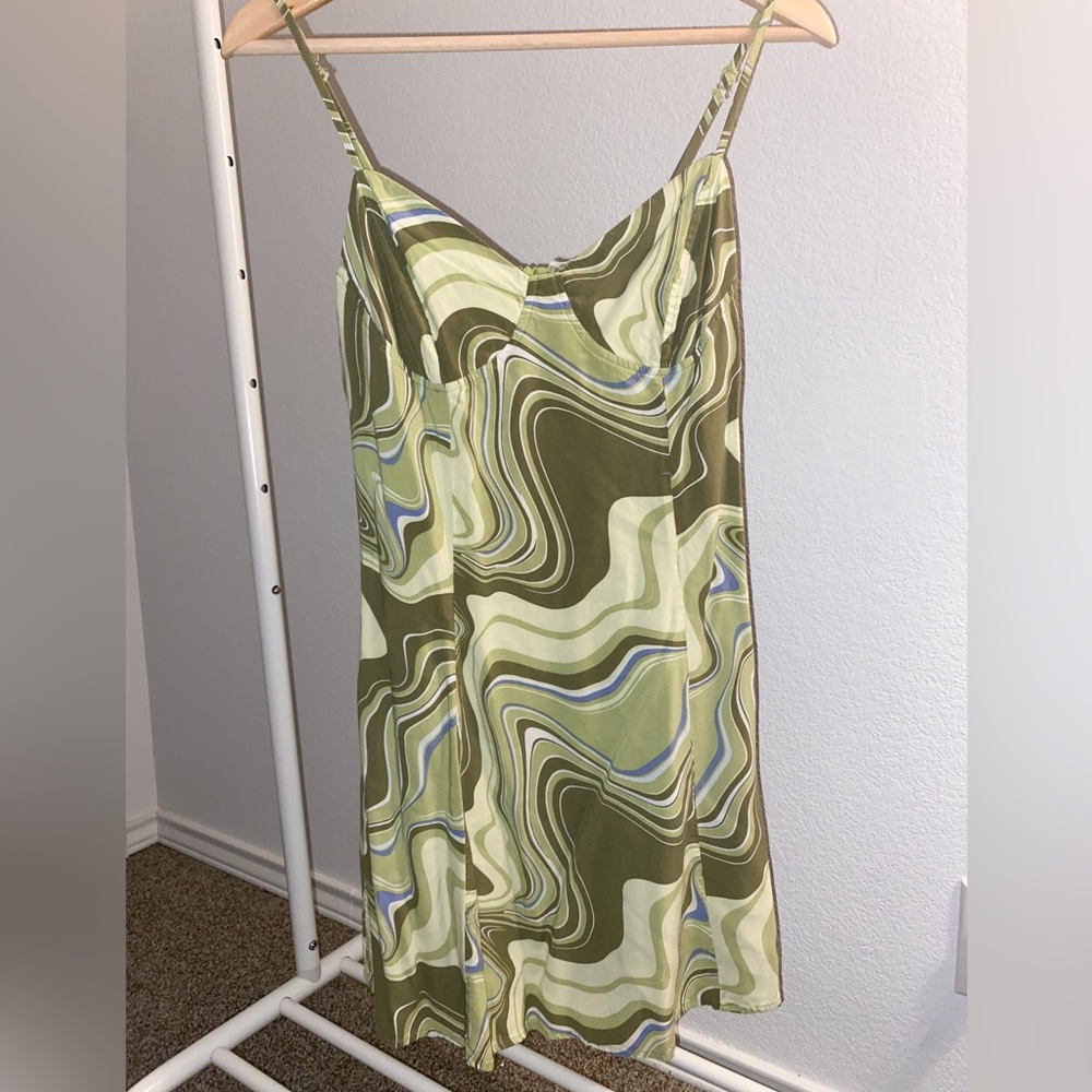 La Hearts Green Wave dress